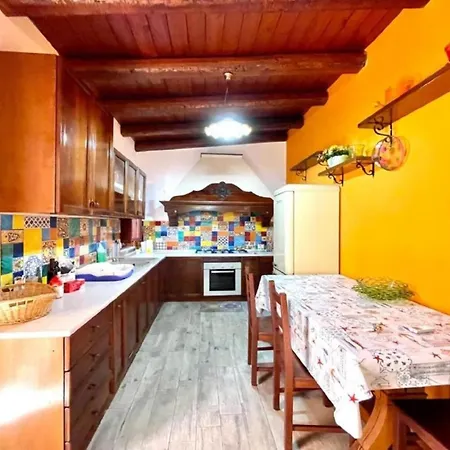 Fuer 5 Personen Ca 60 Qm In Cefalu, Sizilien Nordkueste Von Sizilien